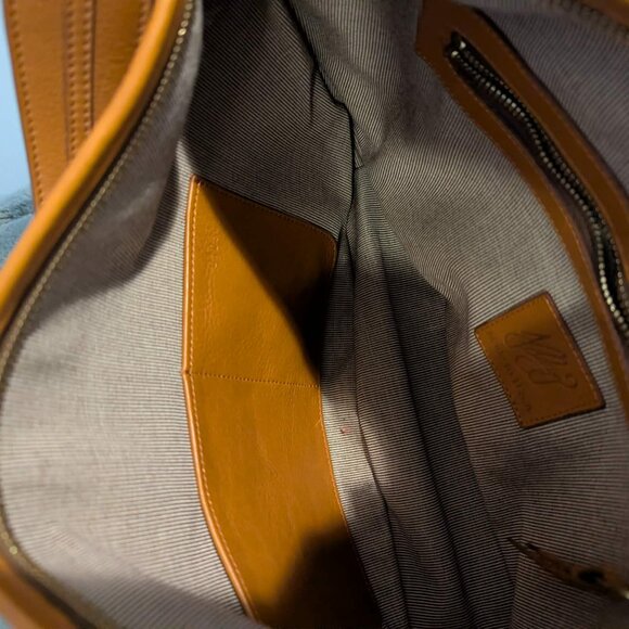 Frank Clegg Leather Shoulder Bag - Picture 10 of 10